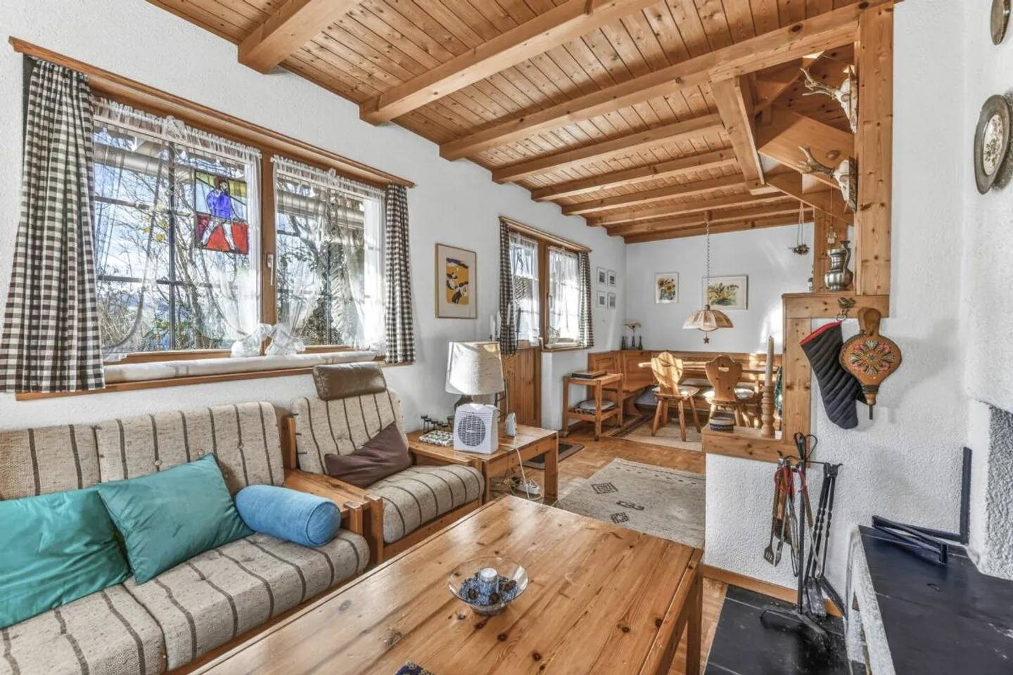 Your cozy home with charm, tranquility and plenty of space for new living ideas - Photo 9 of 13