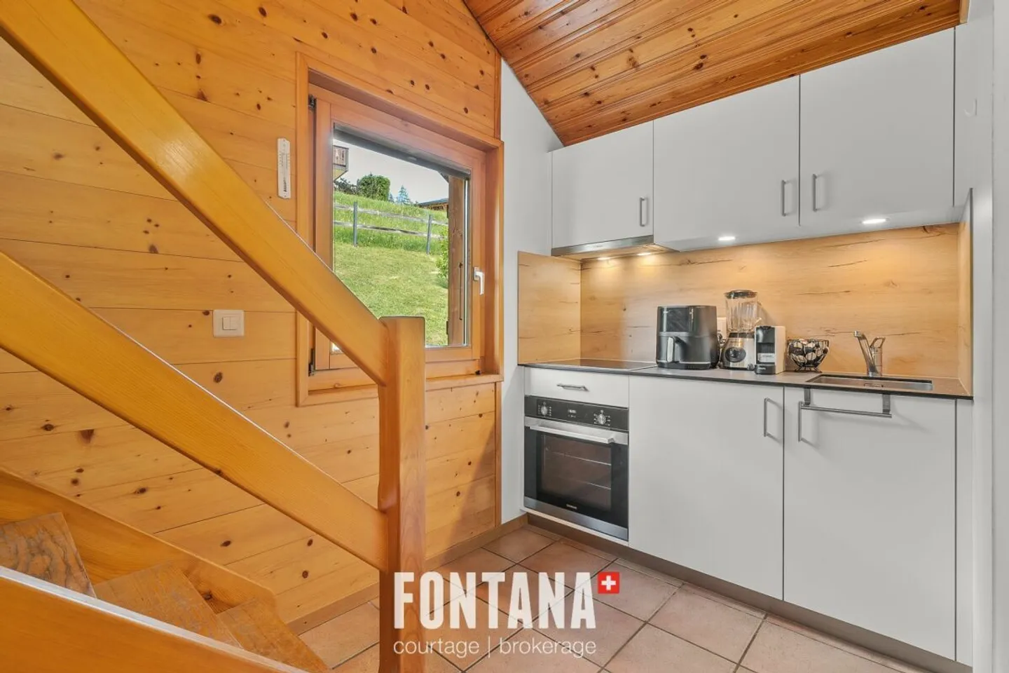 PPE Chalet L'Étoile Studio with Mezzanine Lot 4 - Photo 3 of 10