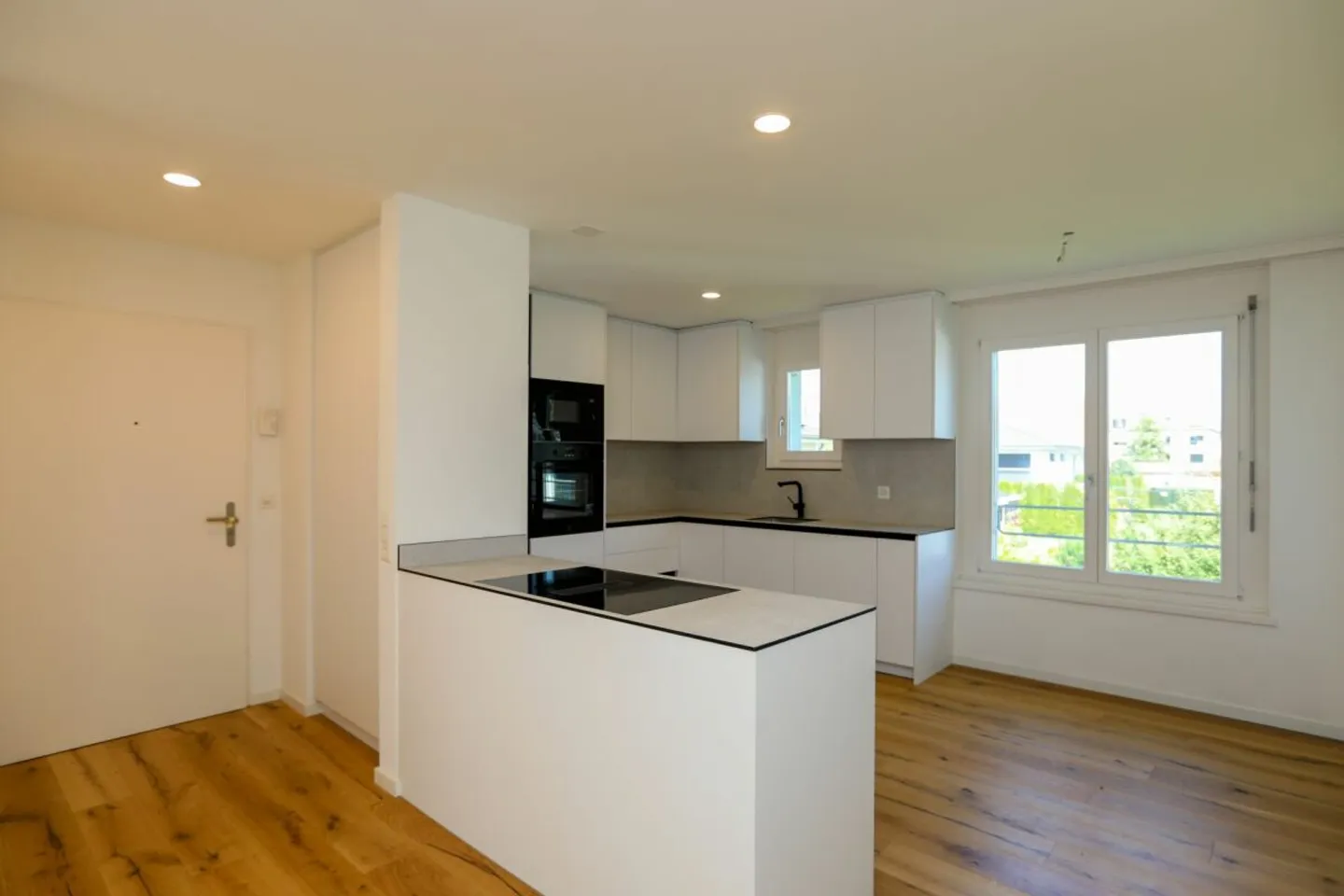 Condominio ristrutturato in un quartiere adatto alle famiglie - Foto 1 di 9
