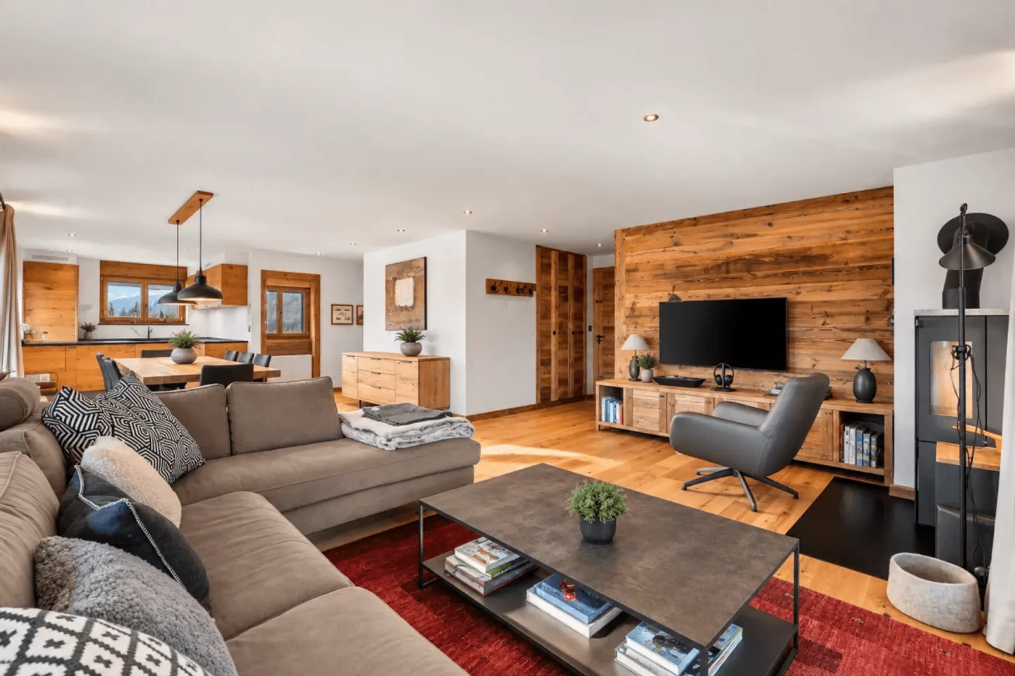Hochwertige 4,5-Zimmer-Wohnung, ideal gelegen - Foto 1 von 13