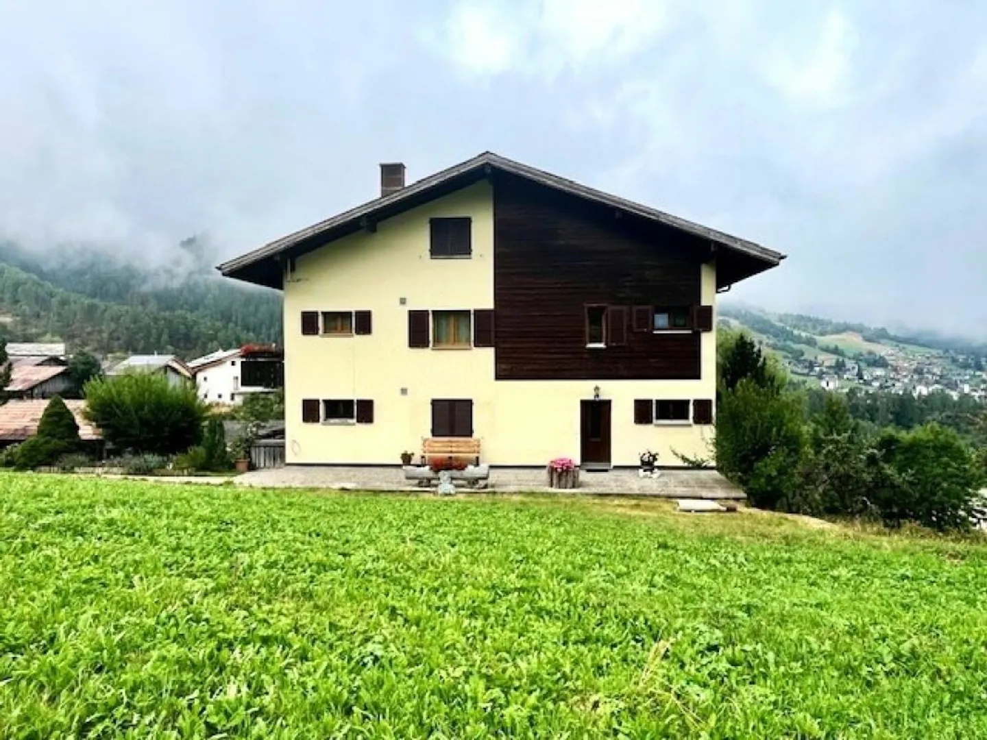 Attractive (Holiday) Apartment on Two Floors with Expansion Potential in Bürchen VS - Photo 1 of 13