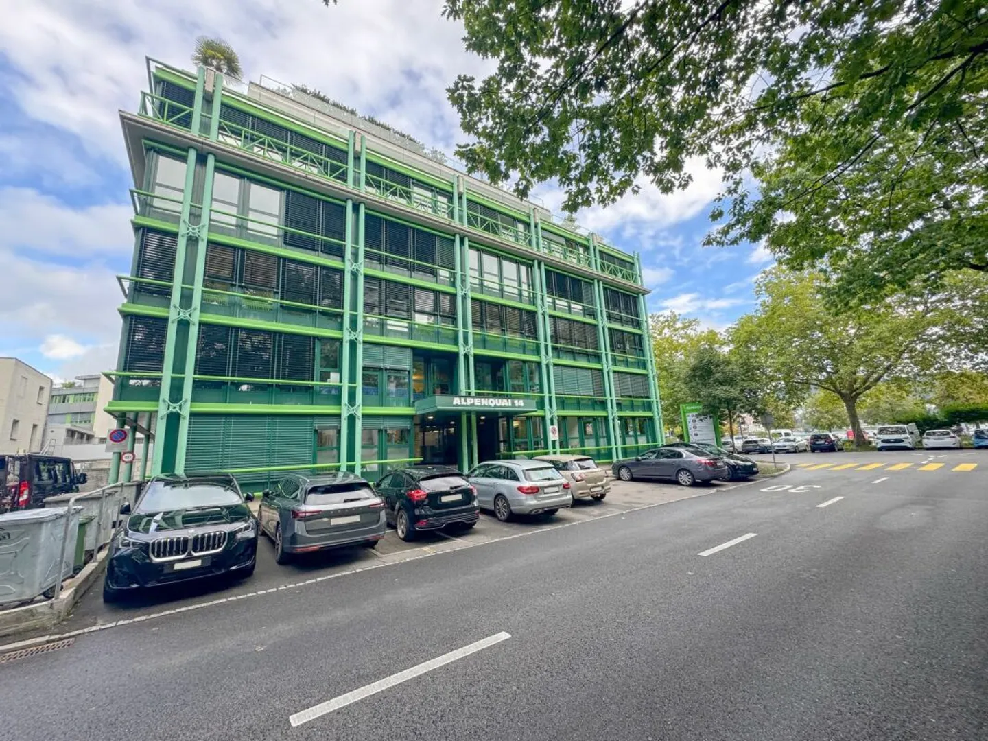 Bureau/pratique spacieux dans le meilleur environnement de travail - Photo 1 sur 7