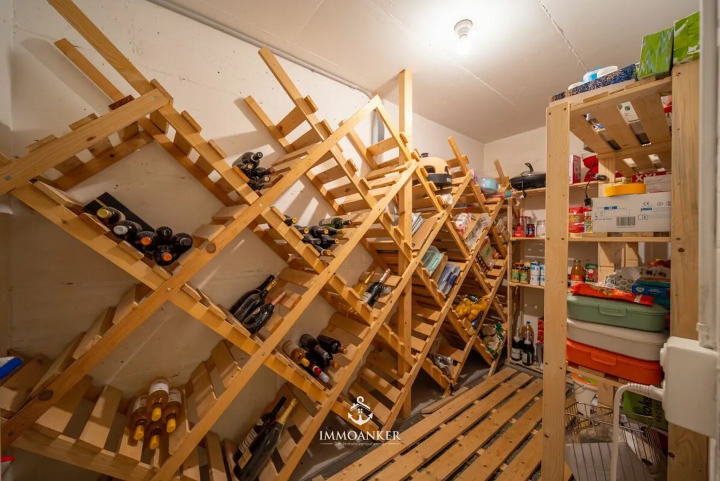 Dein persönliches Refugium: Das exklusive 9.5-Zimmer-Eigenheim mit Seesicht und Pool in Richterswil - Foto 11 di 13