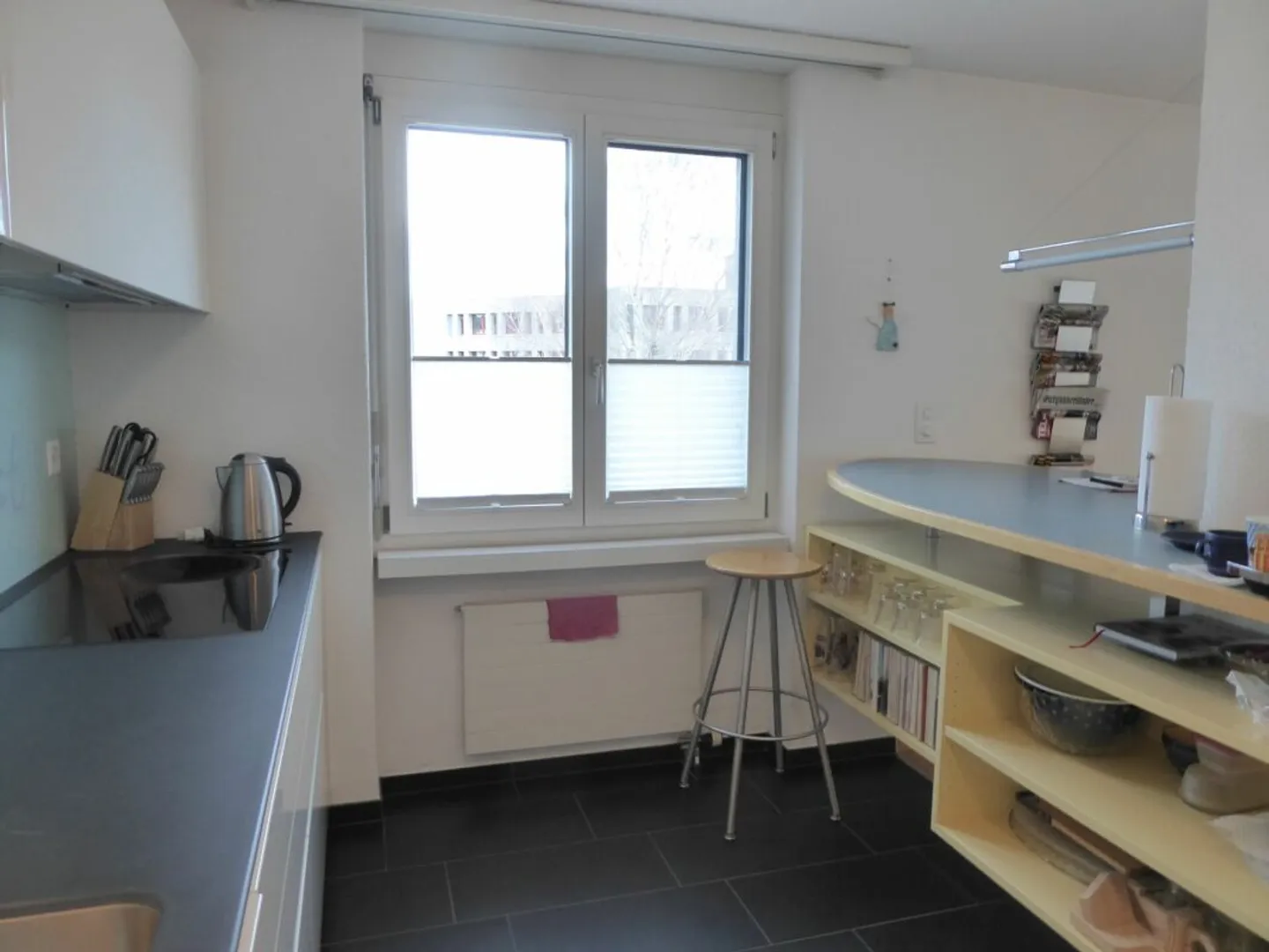 Appartamento 4 1/2 stanze con un posto auto nel garage sotterraneo - Foto 10 di 13