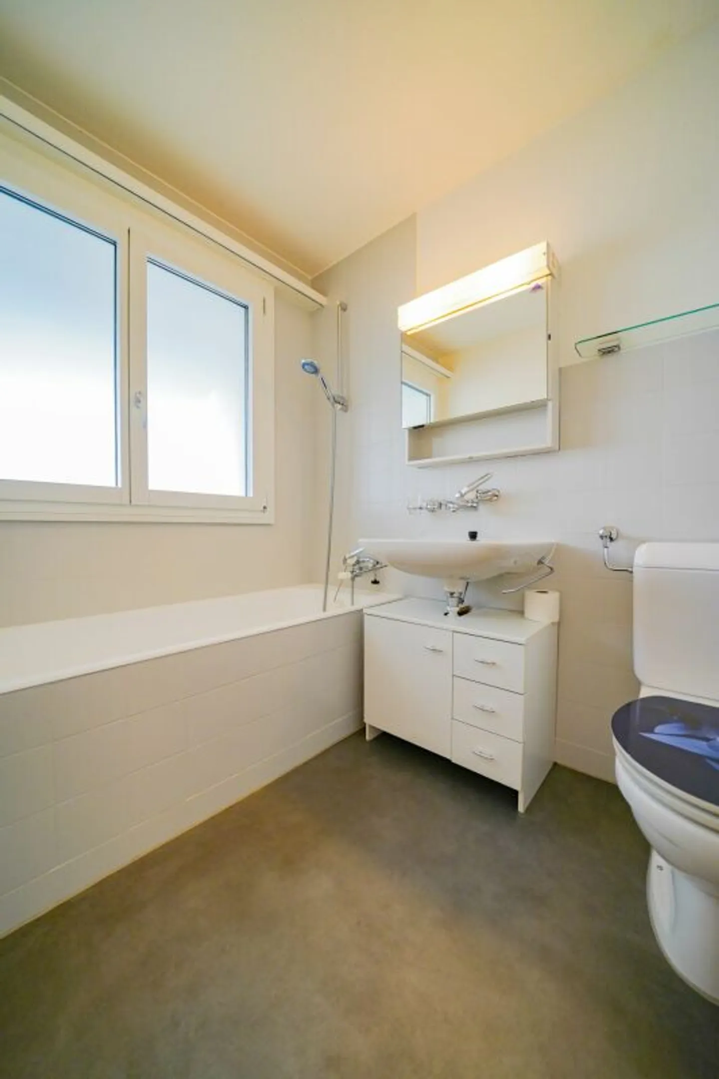 Detached single-family house with impressive views over the Seetal - Photo 9 of 13