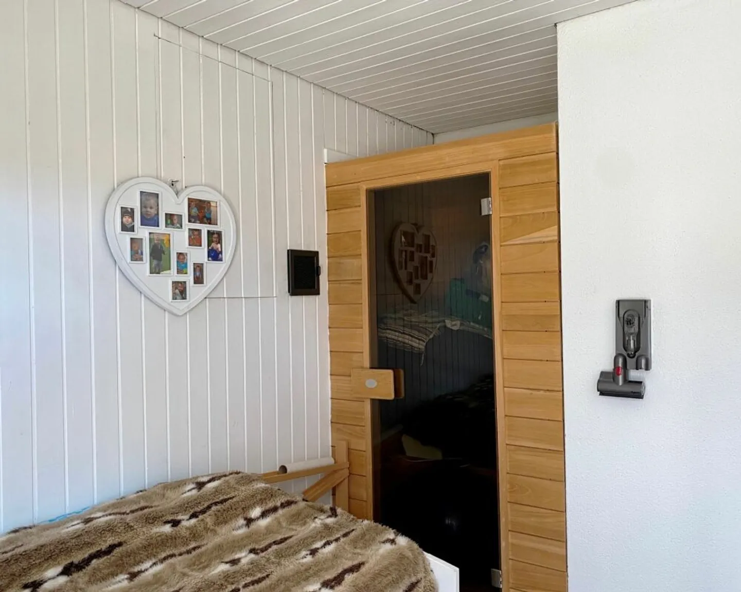 Spacious Family Home with Business Potential - Photo 11 of 13