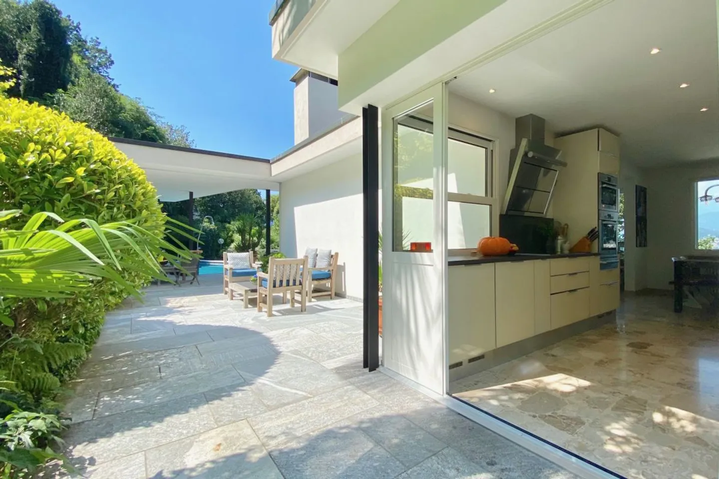 Villa de rêve avec vue imprenable sur le lac à 180° et intimité - Photo 7 sur 13