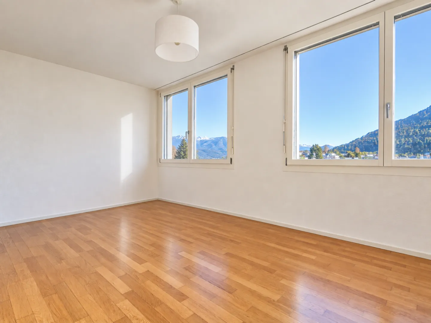Stupendo appartamento di 3,5 locali con grande loggia - Foto 4 di 8