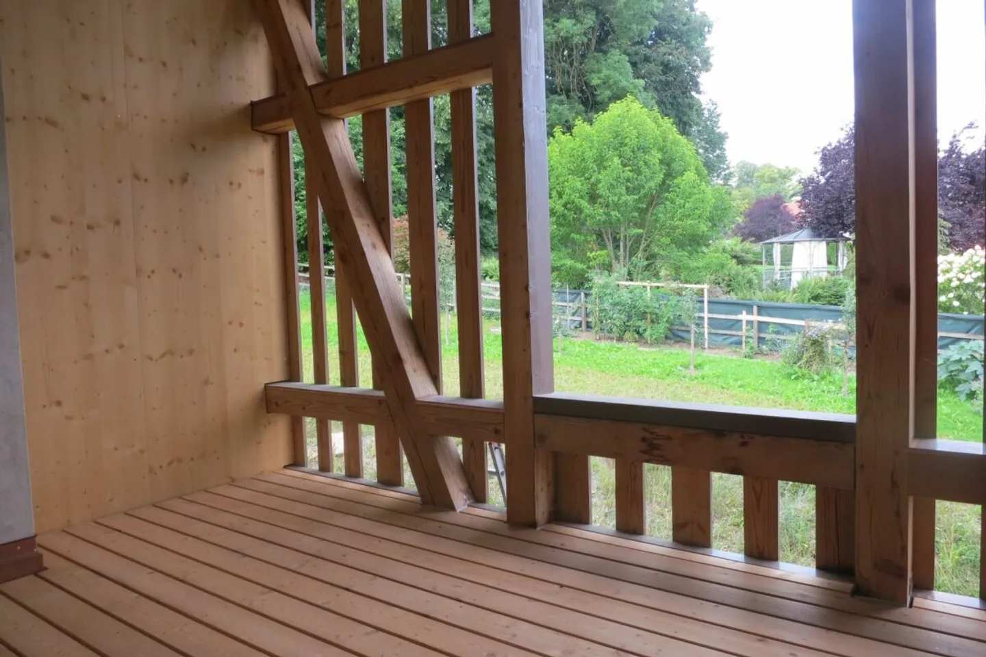 Einzigartiges Wohnambiente - 2½ Zimmer mit Holzelementen und Loggia - Photo 7 sur 7
