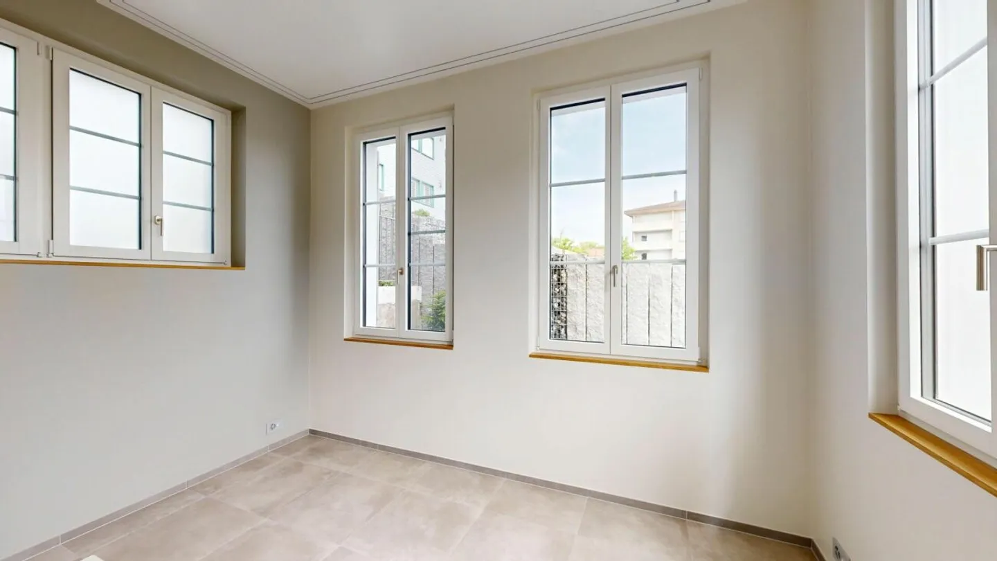 Erstvermietung: Charmantes, frisch renoviertes Tiny House mit privatem Garten in Boswil - Foto 5 von 13