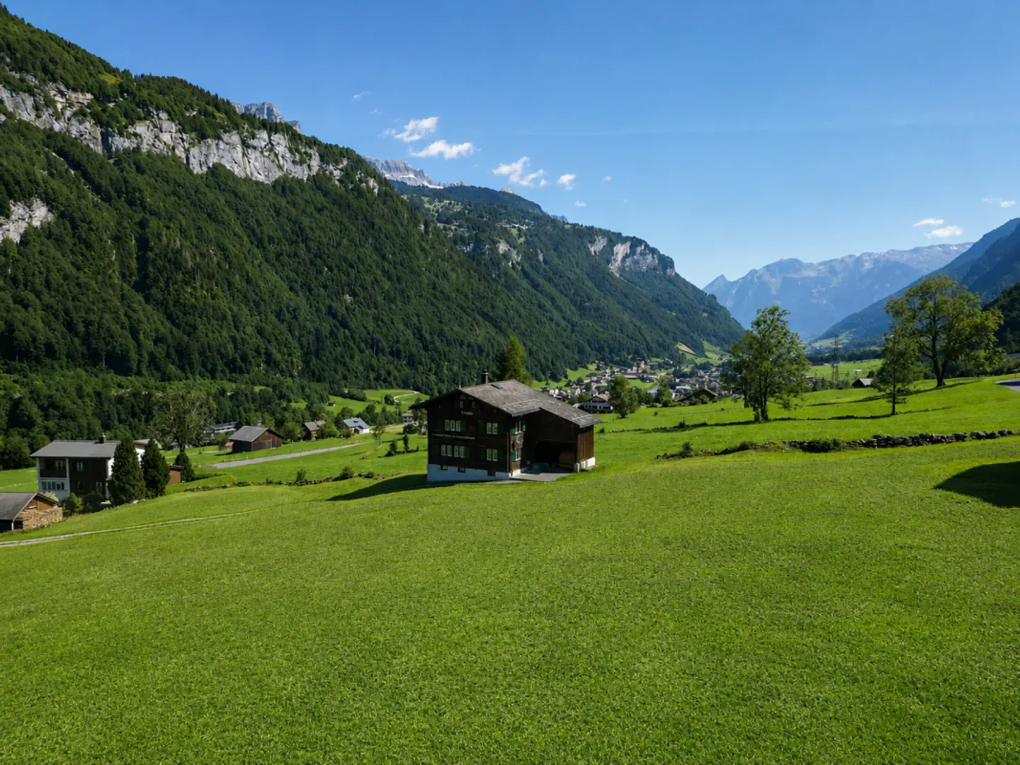 Oase der Ruhe: Freistehendes Einfamilienhaus in naturnaher Idylle - Foto 4 di 13
