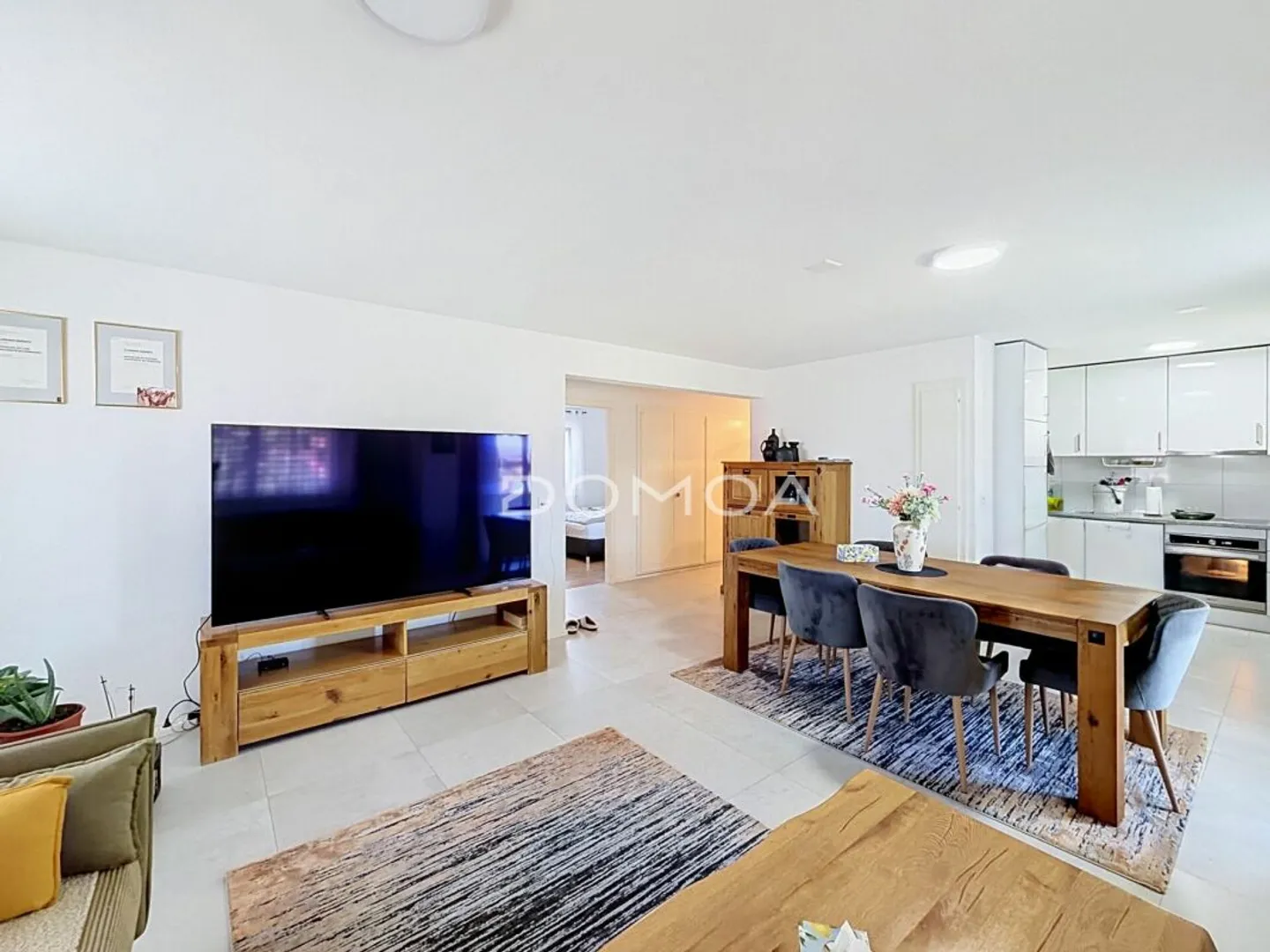 Bel appartement rénové de 4,5 pièces - Foto 1 von 13