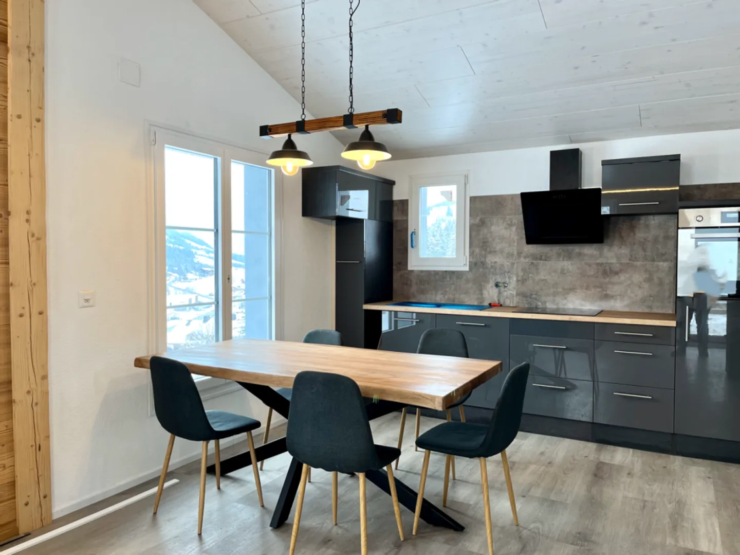 3-Generationenhaus mit Baulandreserve in Schwarzsee FR - vollvermietet an bester Lage! - Photo 4 sur 13