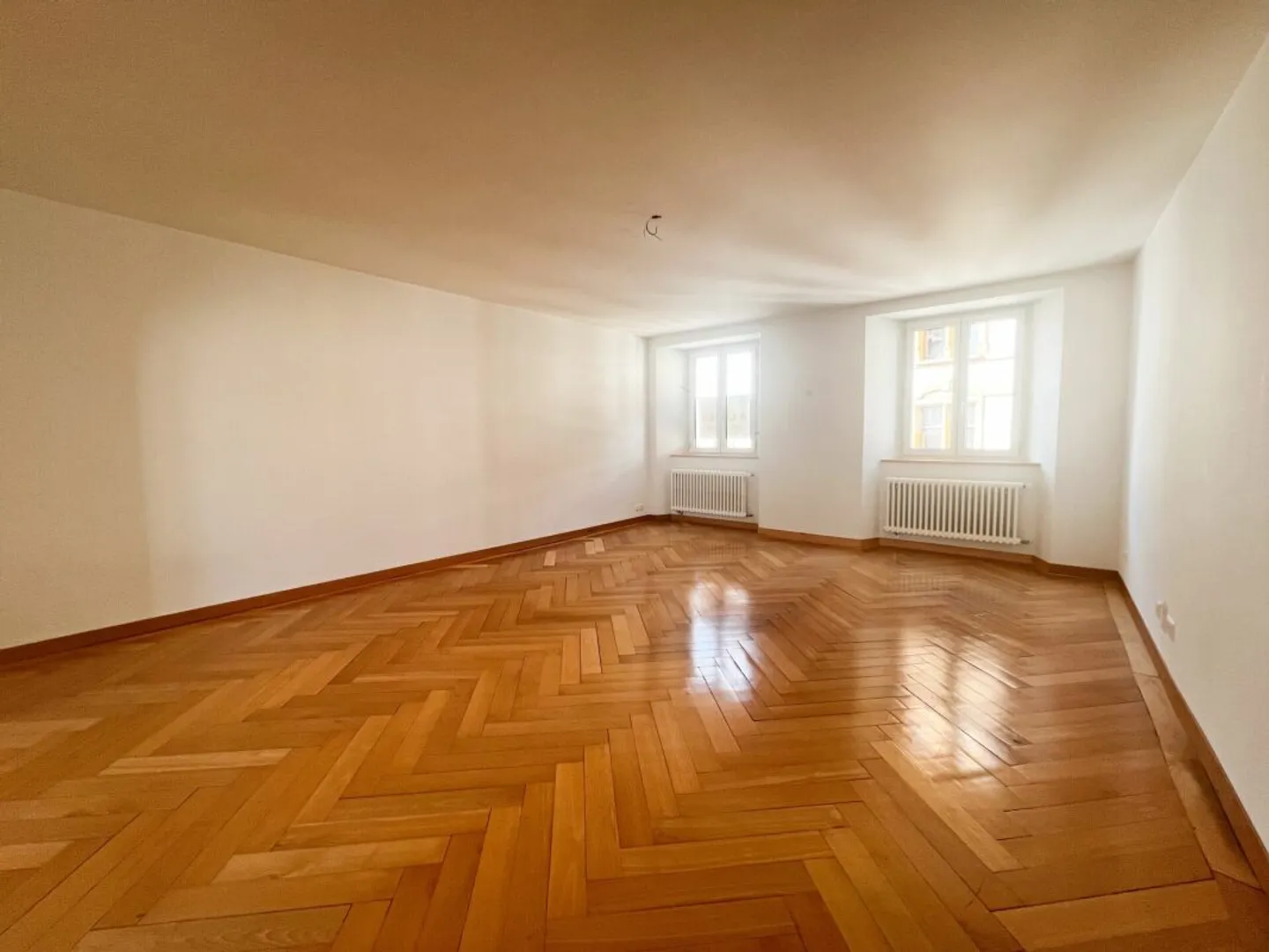 Gelegenheit! Wunderschönes Duplex mit 5,5 Zimmern in La Chaux-de-Fonds - Foto 9 von 13