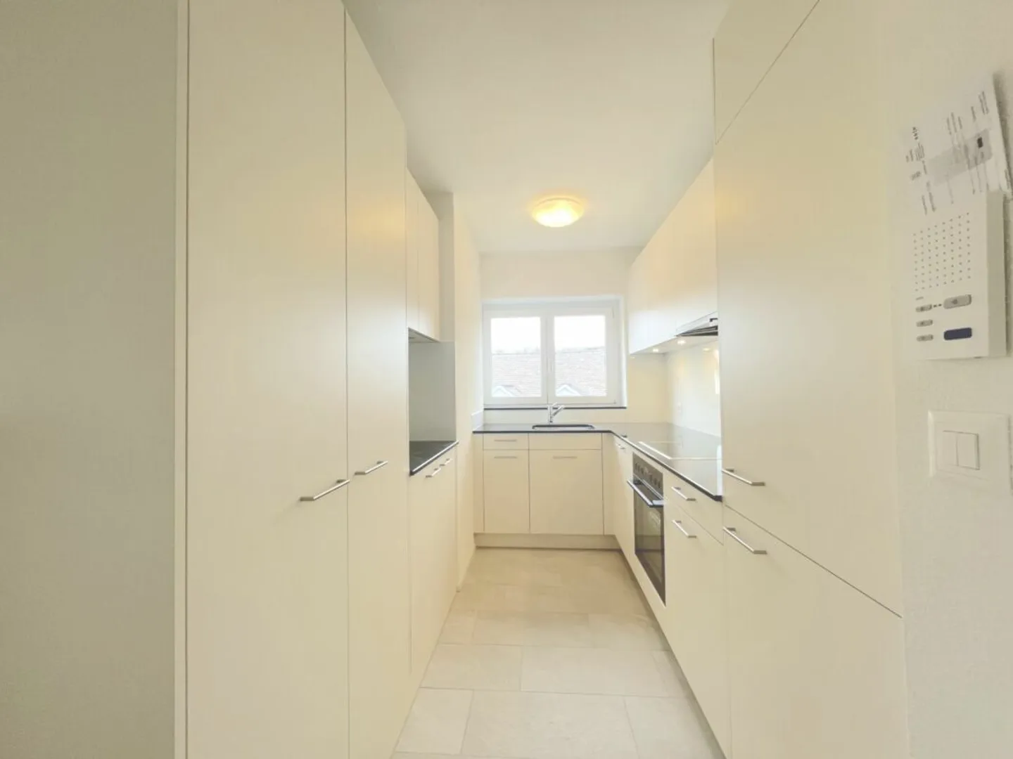 Stilvolles Apartment mit grossem Balkon - Foto 2 von 11