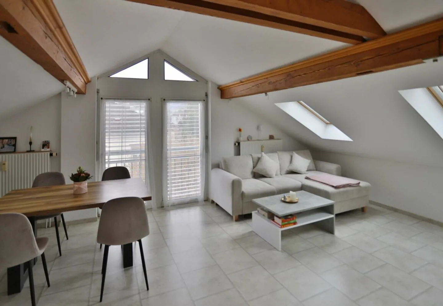 Vermietete Dachwohnung an zentraler Lage - Foto 1 di 5