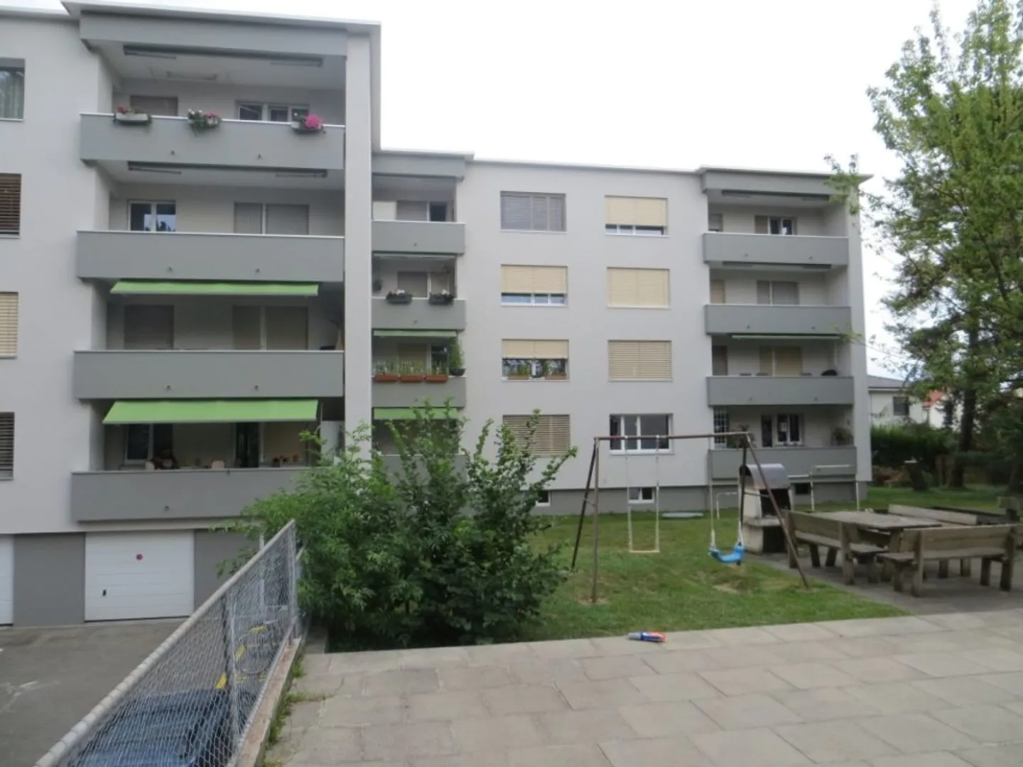 Logement abordable dans un endroit calme - Photo 1 sur 13