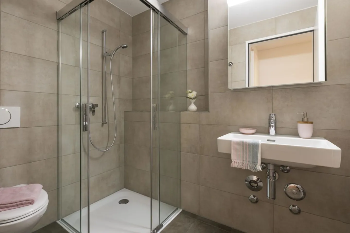 Stilvolles modernes Apartment in Winkel - Foto 5 von 10