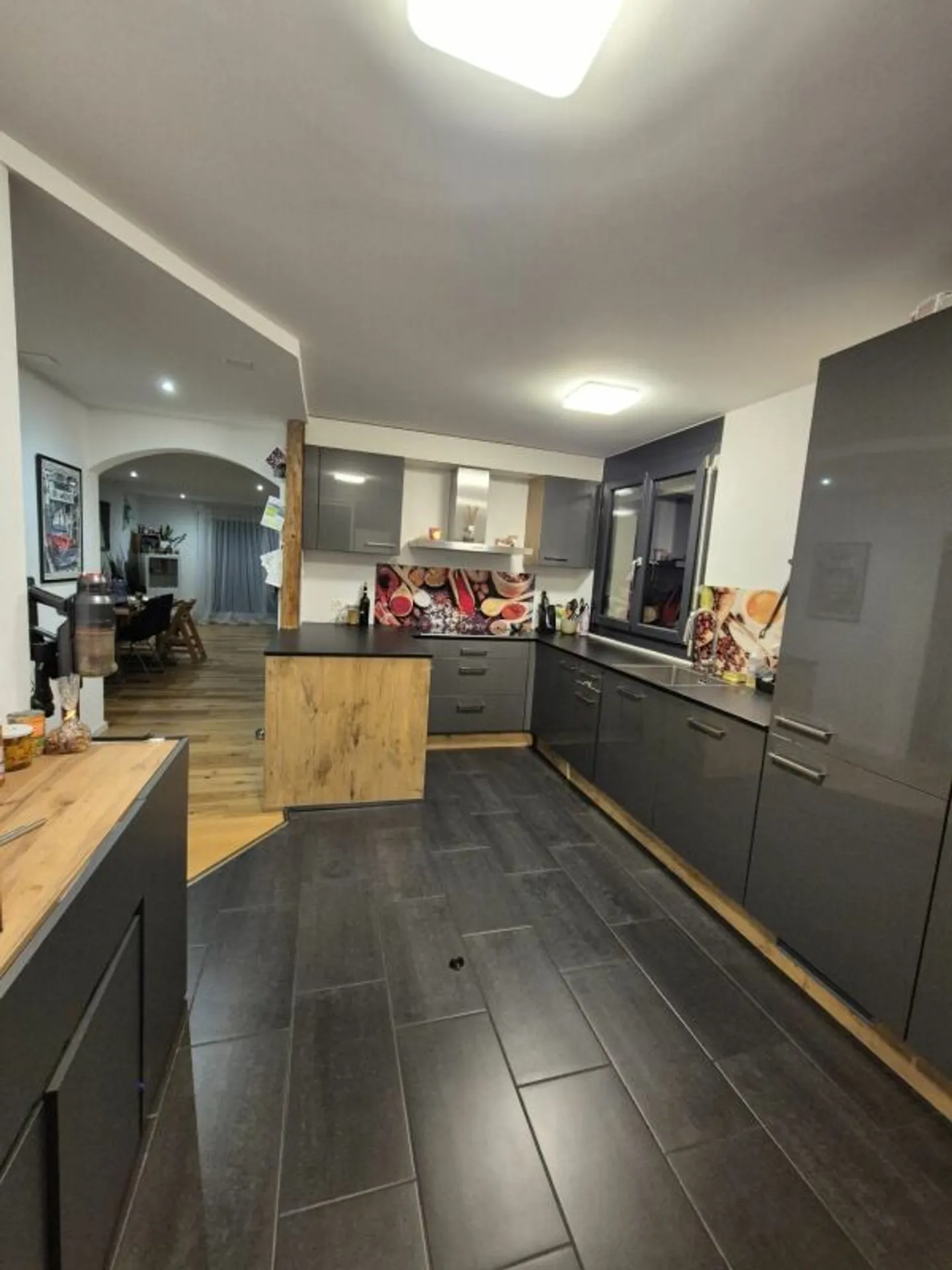 6.5 Room House in a Quiet Location - Photo 3 of 13