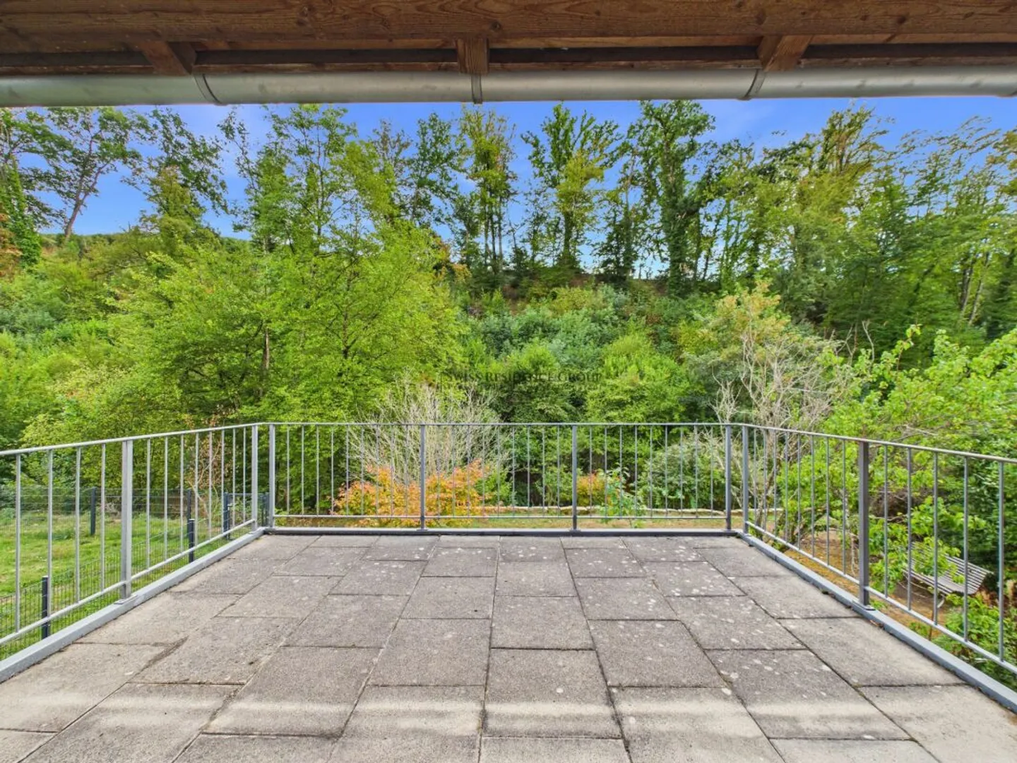 Raum, Komfort und unverbaubarer Blick ins Grüne - Photo 2 sur 13