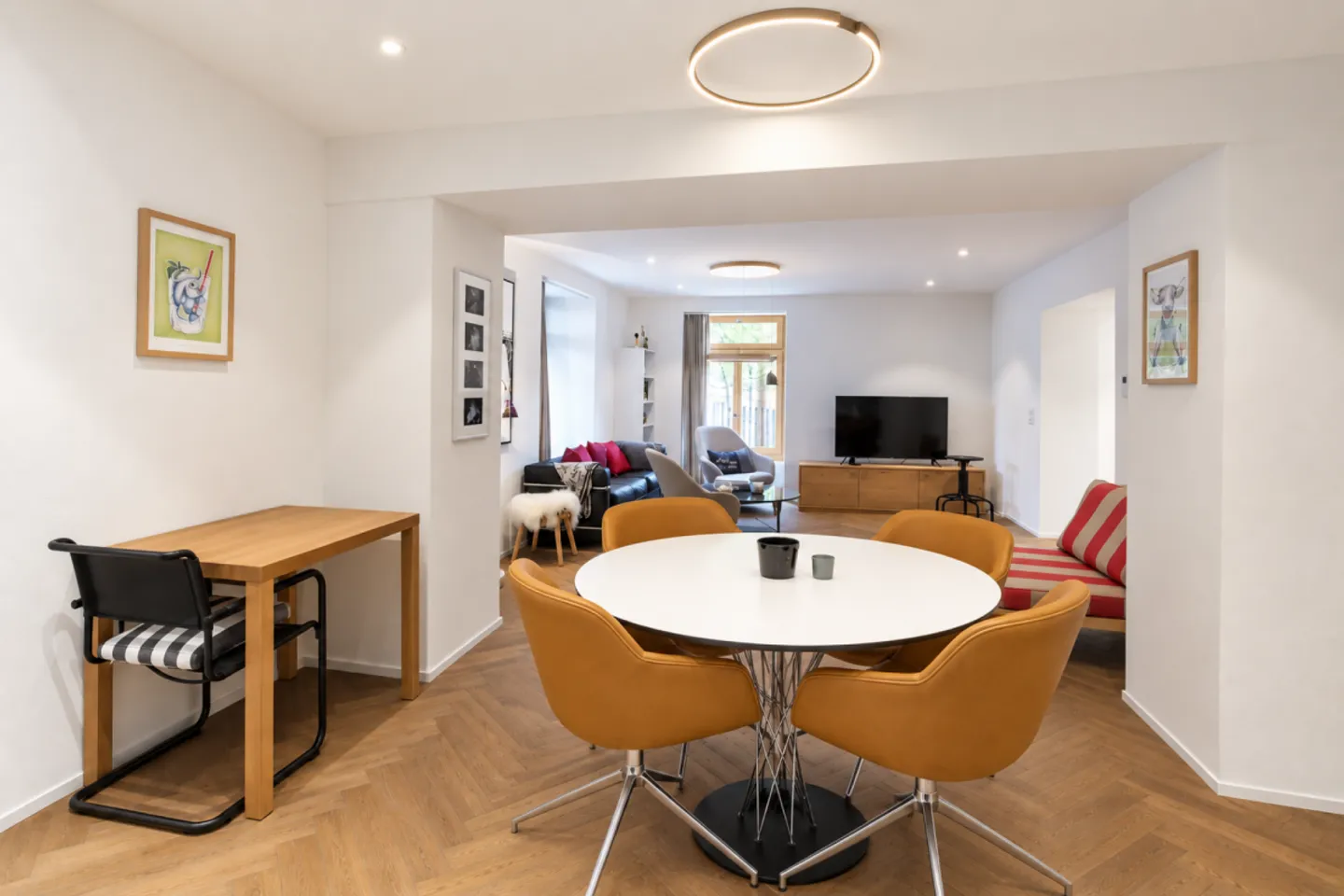 3.5 Room Apartment with Extravagant Interior Design - Photo 5 of 13