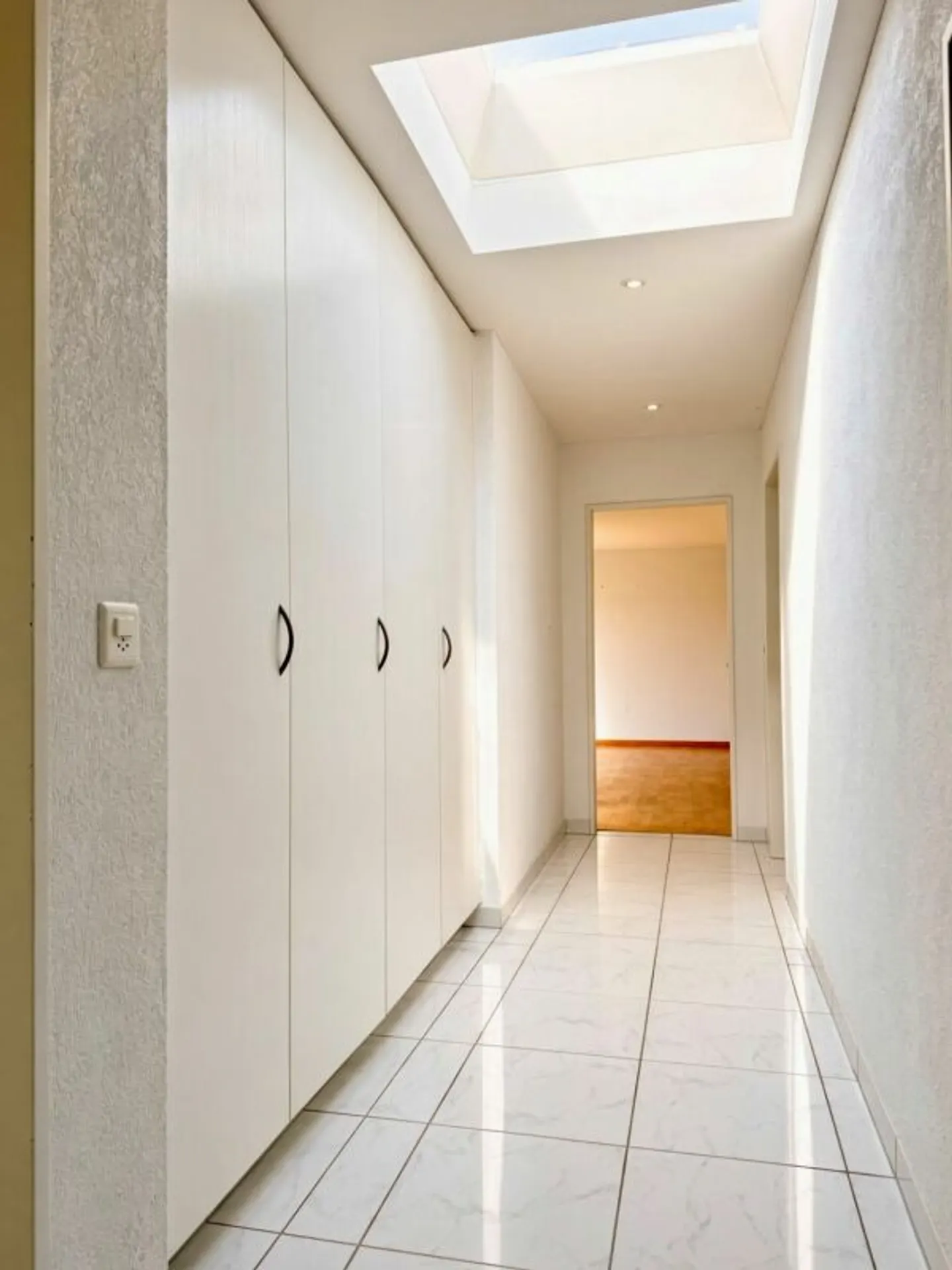 Exklusive 5.5-Zimmer-Attikawohnung mit Wintergarten und Sauna in Seenähe - Foto 12 di 13