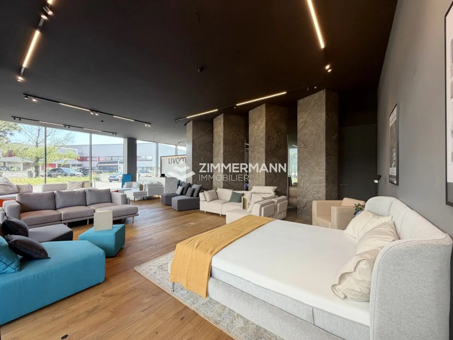 Bright commercial arcade of 170 m² - Meyrin - Photo 3 of 5