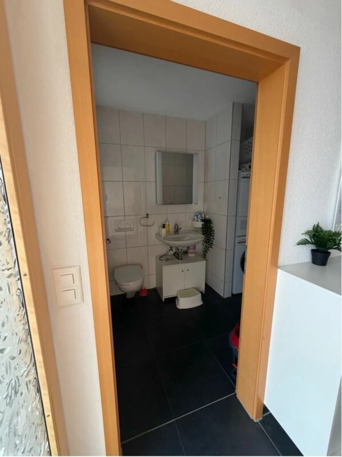 Casa a schiera moderna e ben tenuta - Foto 3 di 10