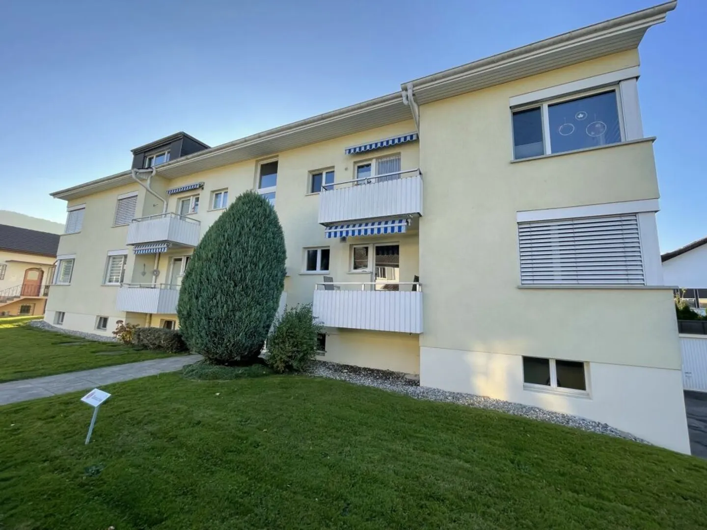 Incantevole appartamento mansardato 3.5 locali nel verde - Foto 1 di 13