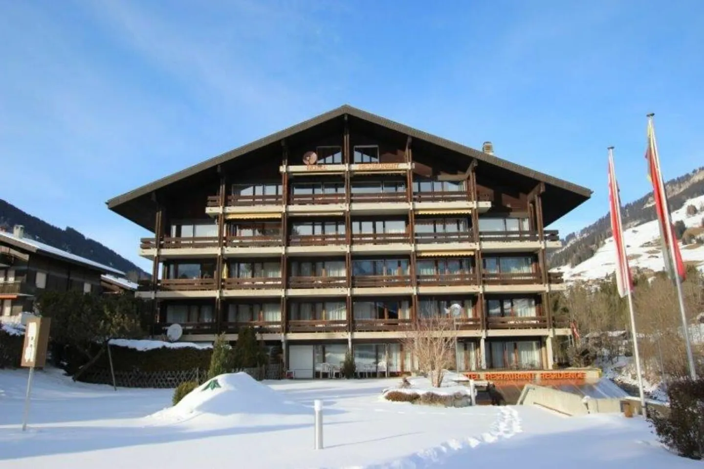 Ristorante tradizionale con un fascino nel centro di Lenk - Foto 1 di 5
