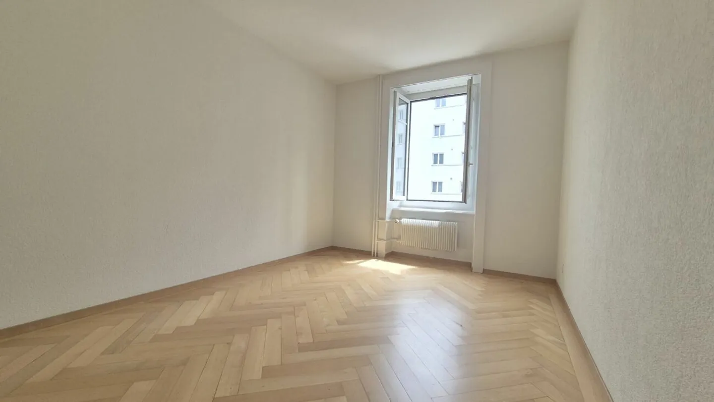 Schöne 3-Zimmer-Wohnung mit Balkon in La Chaux-de-Fonds - Foto 7 von 10