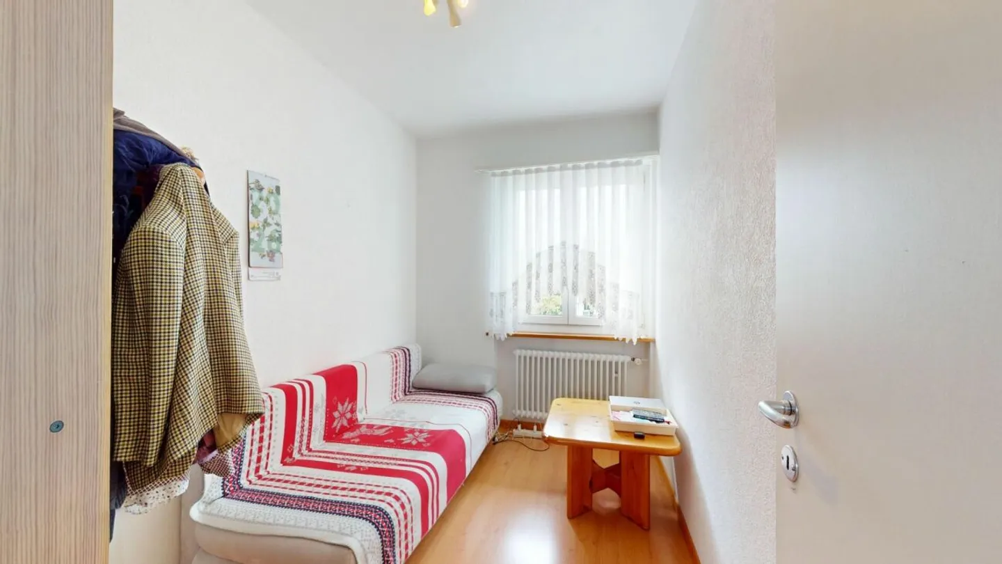 Family-friendly home in a quiet & central location in Reinach BL - Photo 4 of 5