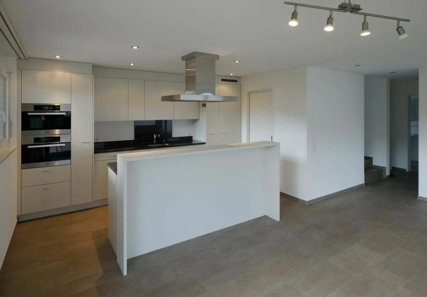 Ici, vous vivez gratuitement ! - Photo 2 sur 10