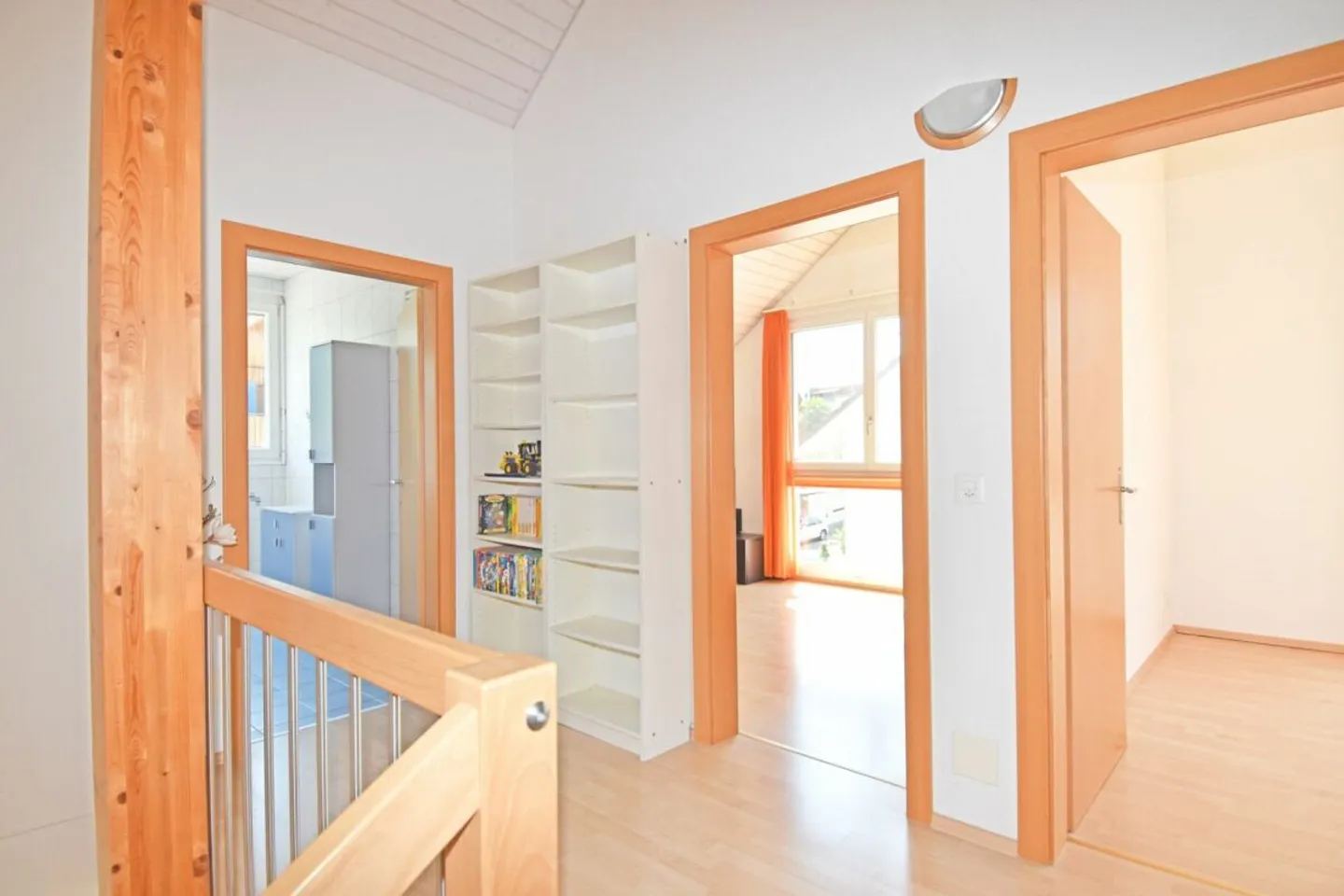 Vivere spazioso in un quartiere tranquillo - Foto 11 di 13