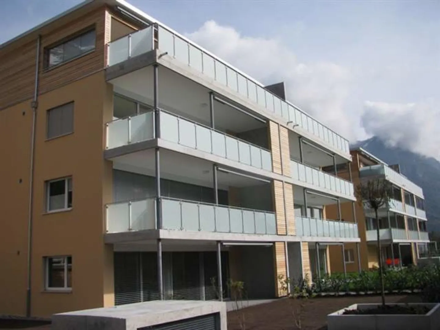 Appartamento al piano terra 4 1/2 locali soleggiato - Foto 1 di 9