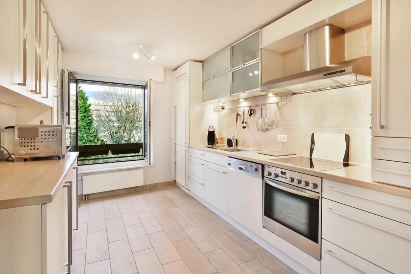 Appartement au bord du lac - Photo 6 sur 13