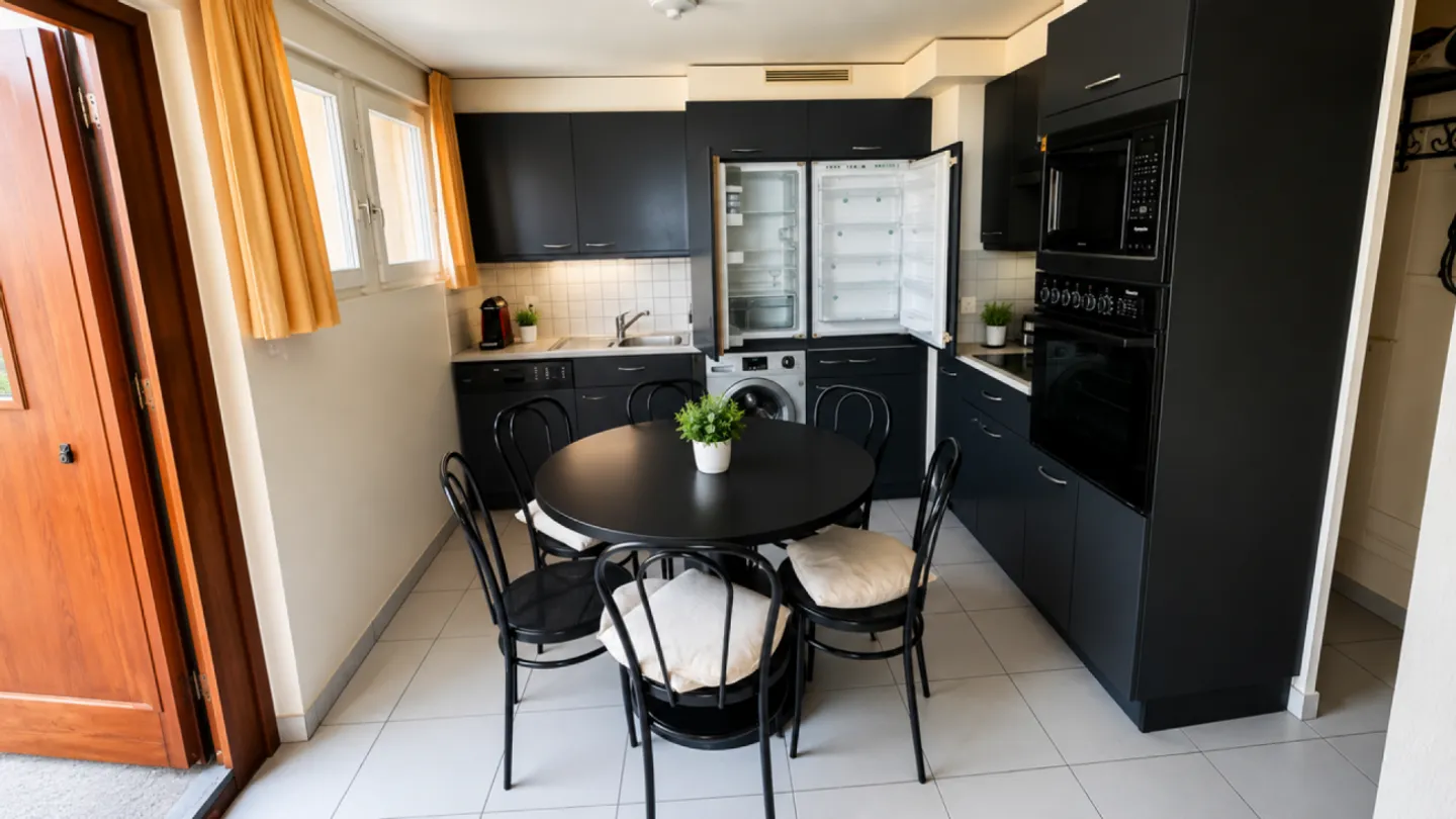 Wunderschöne individuelle Villa mit Panoramablick, 200 m vom See entfernt - Foto 12 von 13