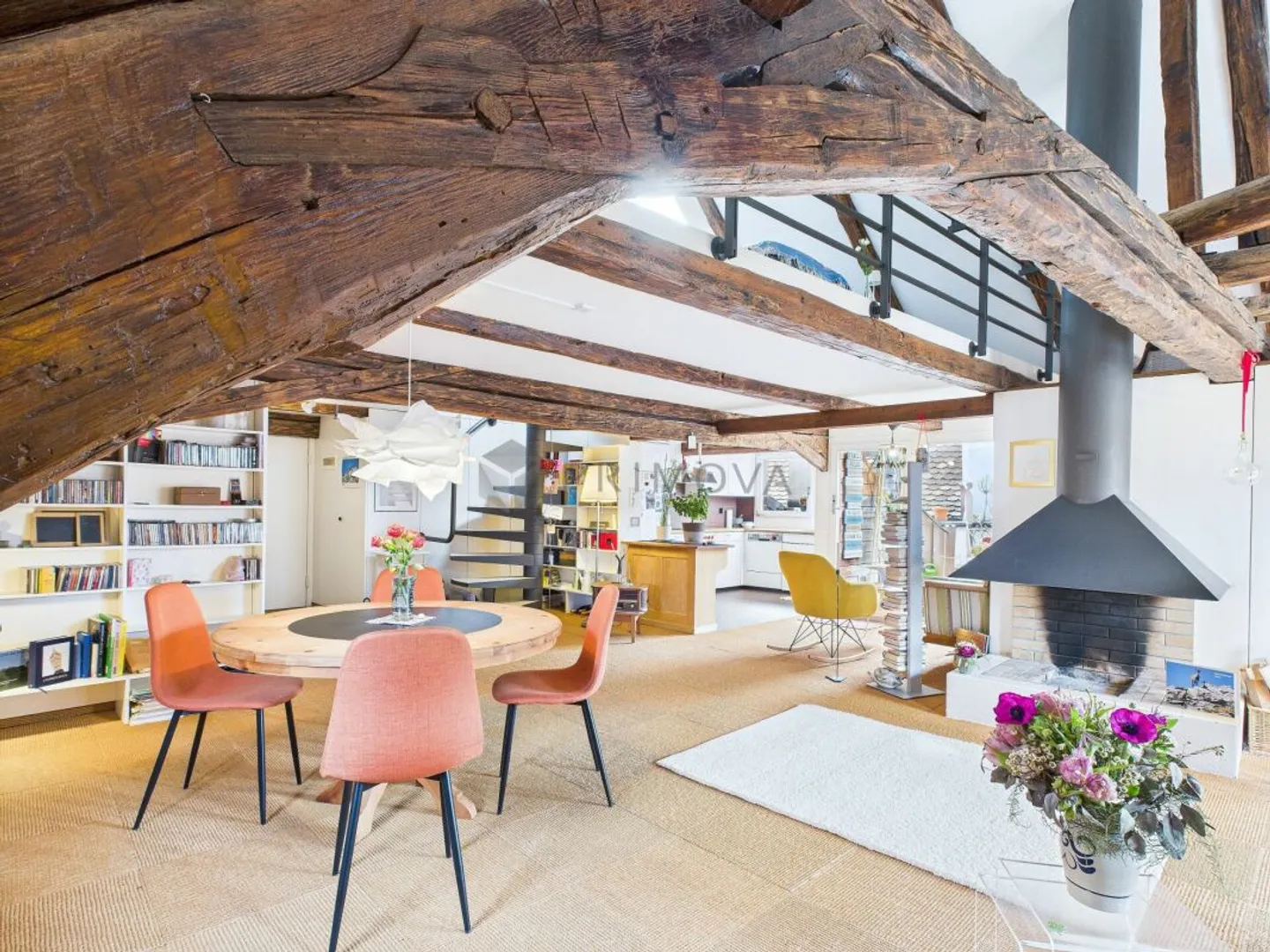 Au-dessus des toits de la vieille ville de Chur - Photo 2 sur 8