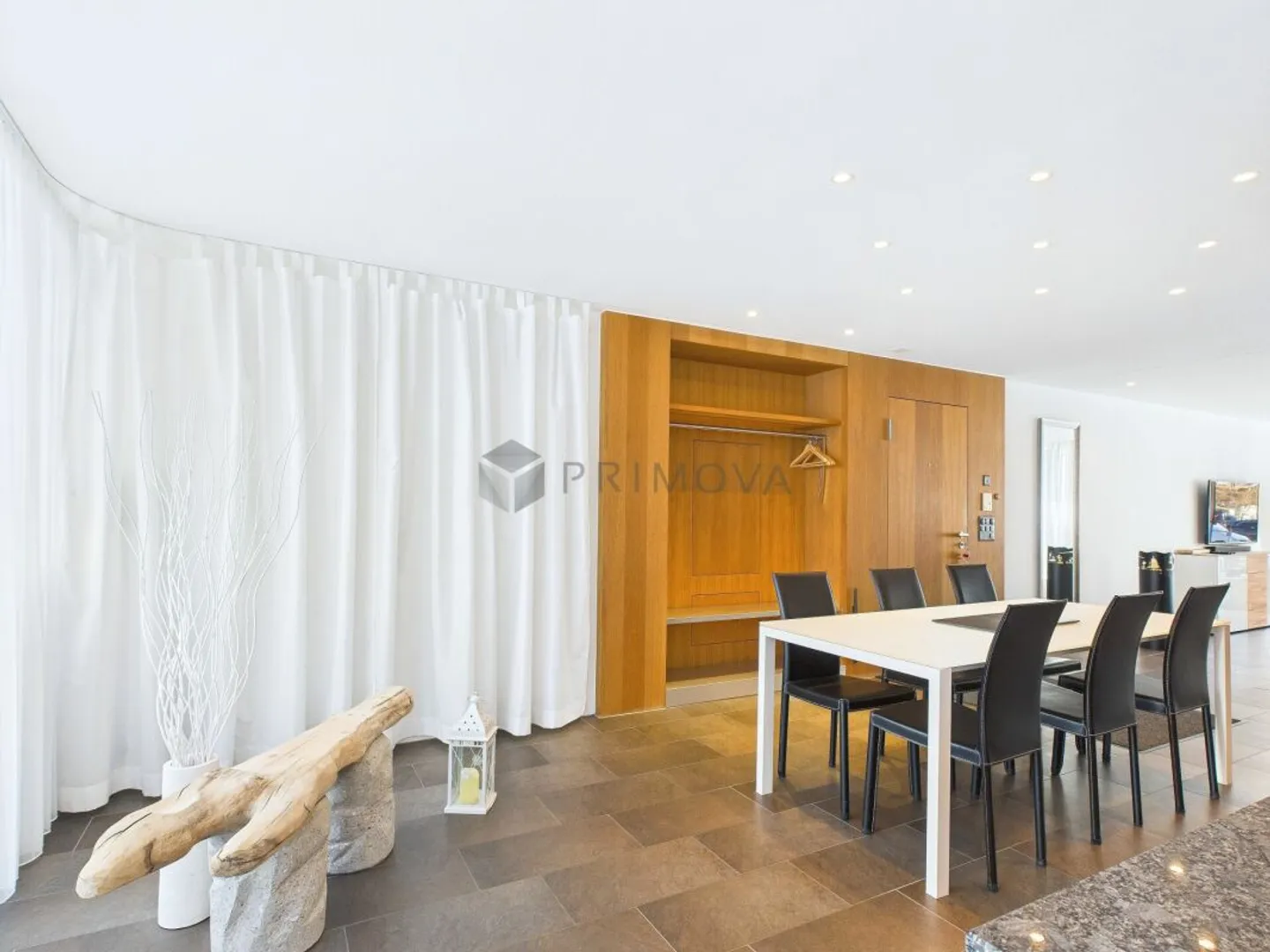 Bonheur de vivre moderne à Trin Mulin : Où le Crestasee est à portée de main et les montagnes de Flims sont à vos pieds - Photo 3 sur 13