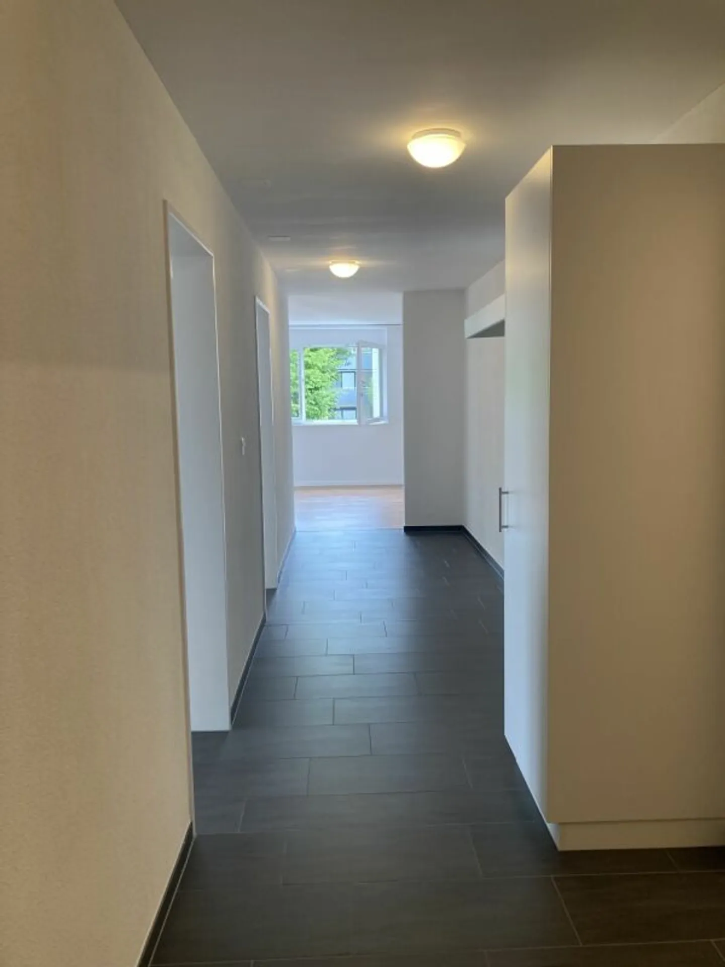 Belle, moderne appartement de 3 1/2 pièces idéal pour les navetteurs - Photo 5 sur 8