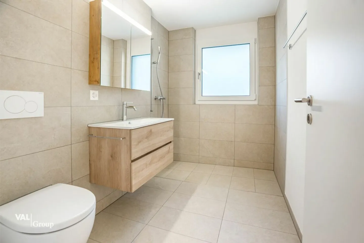 Neue 3.5 Zimmer Wohnung mit Aussicht - Foto 8 von 13