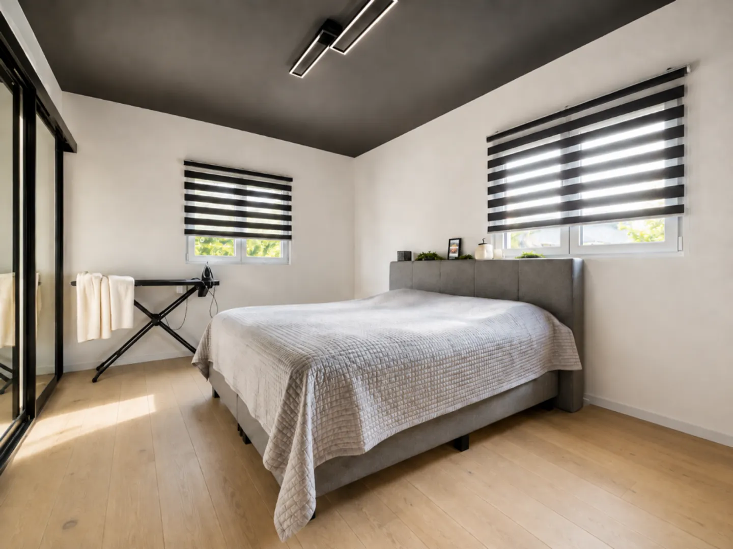 EXCEPTIONAL SEMI-DETACHED VILLA IN THE HEART OF BEX - Photo 5 of 12