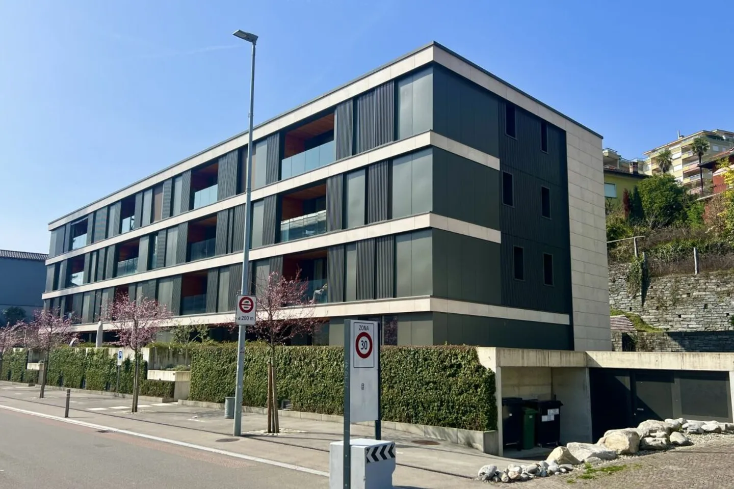 Luxuriöse Gartenwohnung in Locarno - Foto 4 von 13