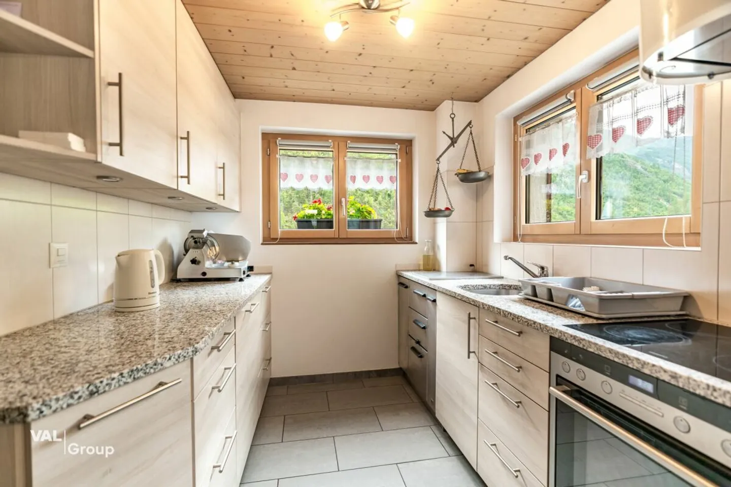Charming Mountain Residence with Versatile Opportunities - Photo 4 of 13