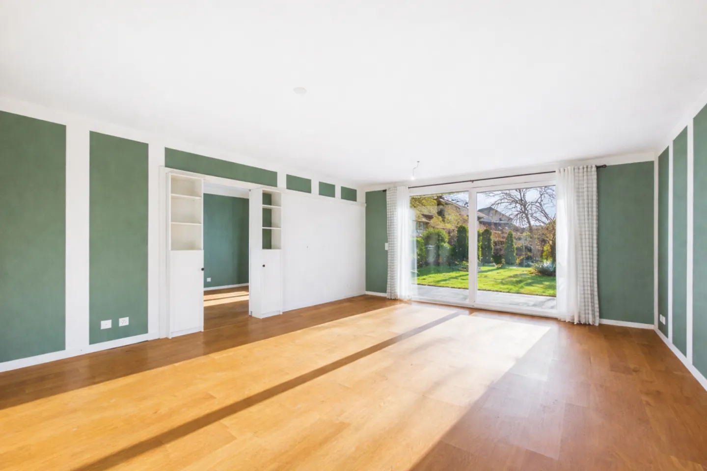 2-room apartment on garden level - Photo 2 of 11