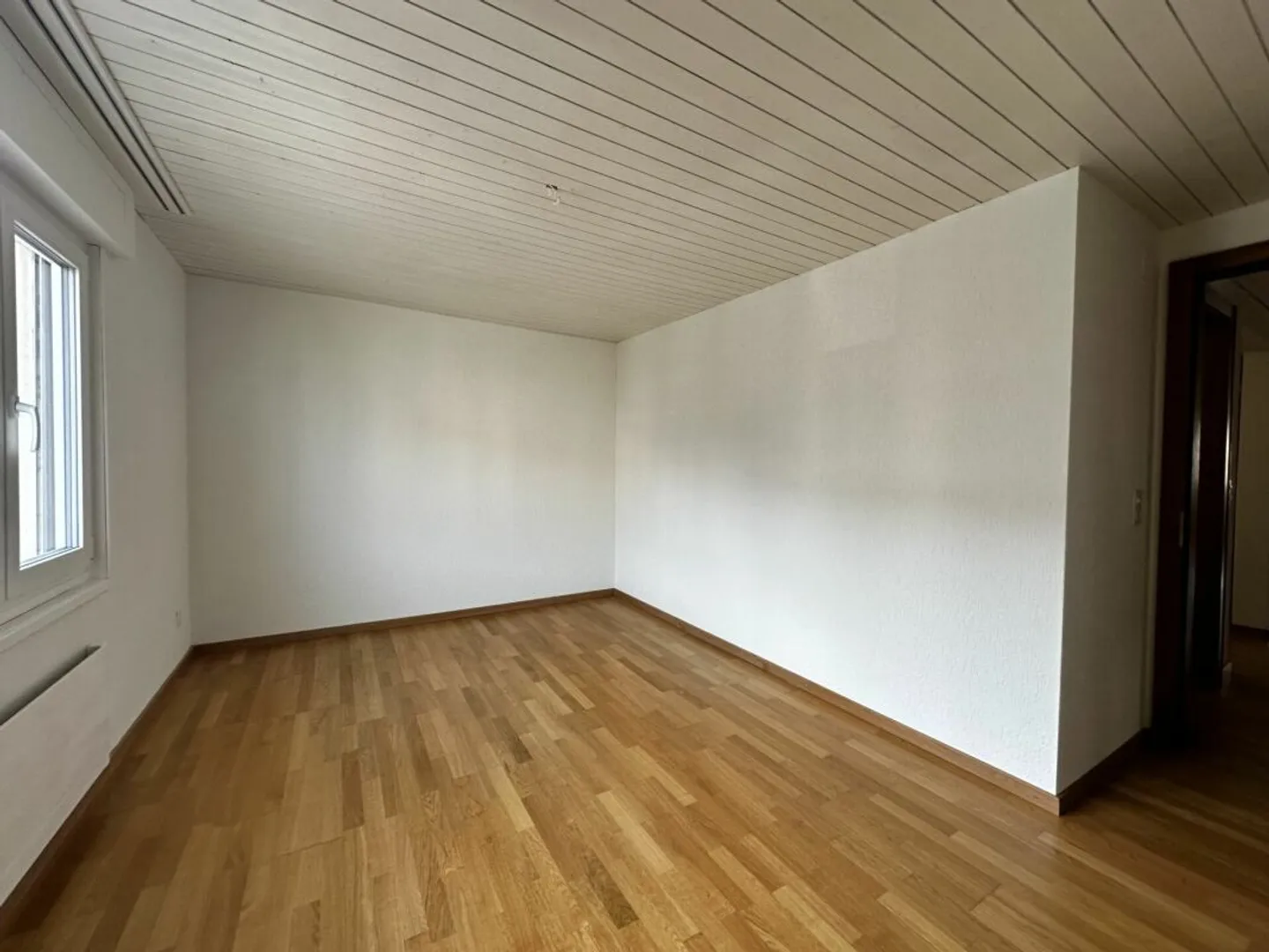 Charmante Wohnung in Räfis - Foto 4 von 8