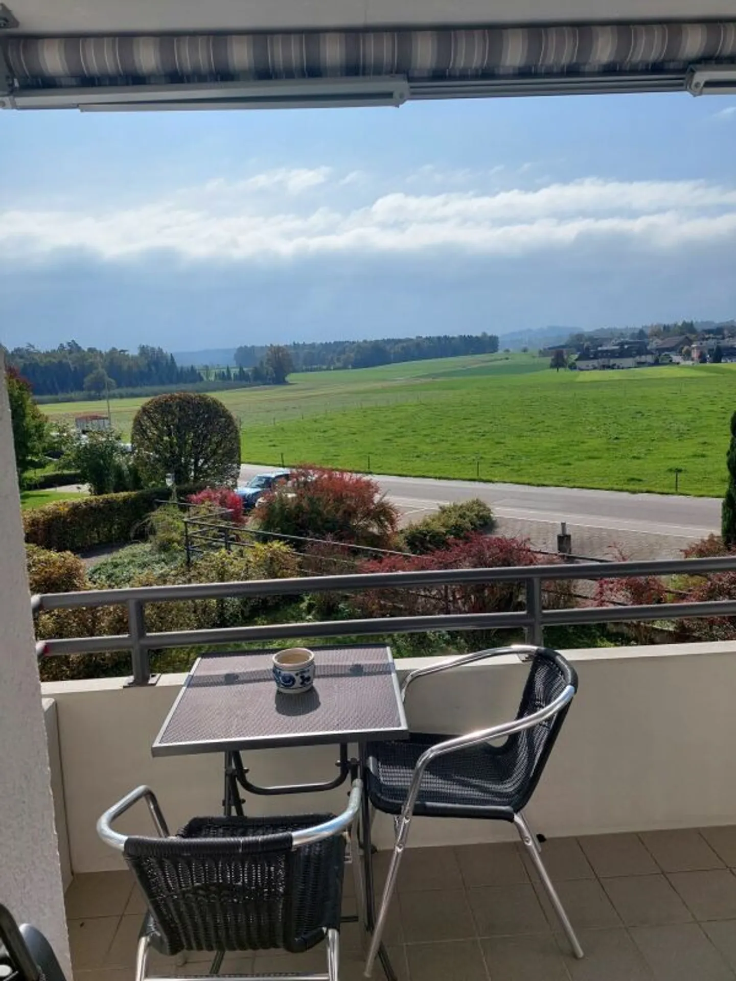 Bellissimo e fresco appartamento soleggiato di 2,5 stanze in vendita - Foto 3 di 12