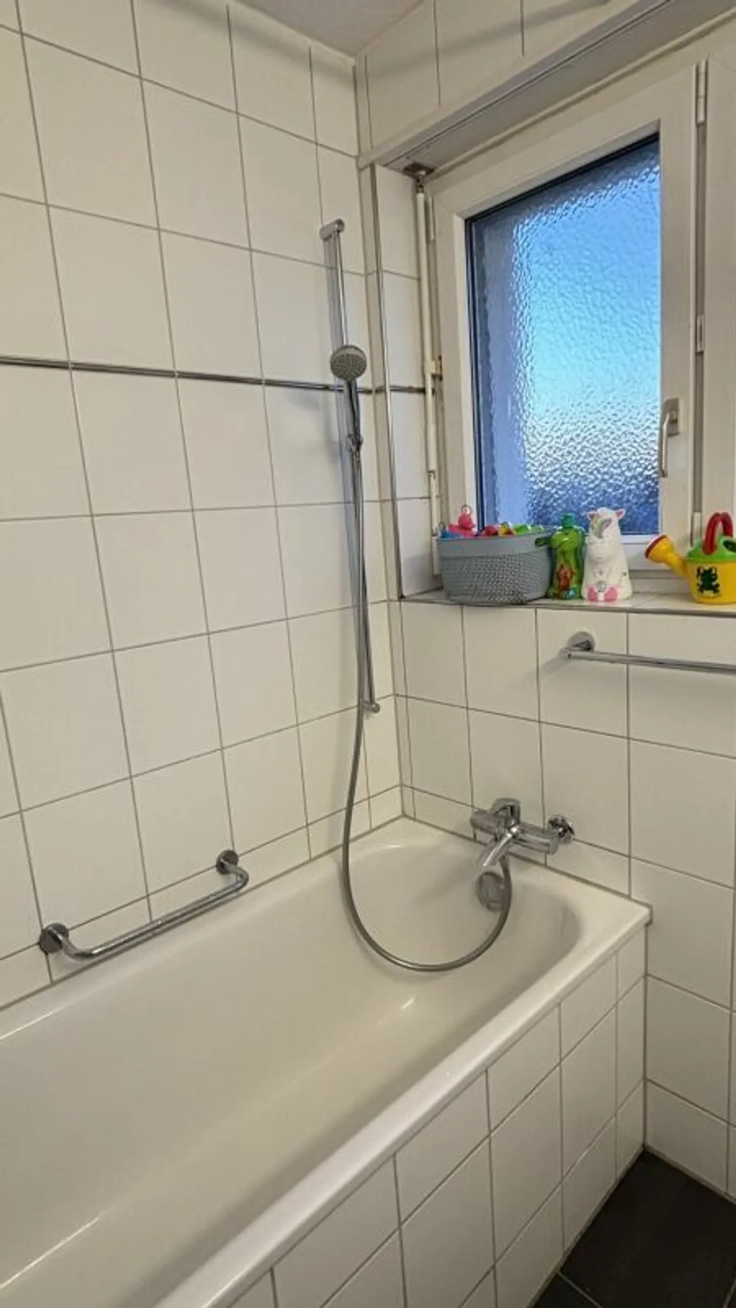 Appartamento 5 locali arredato (circa 102 m²) vicino al lago - vivere tutto incluso a Feldmeilen. - Foto 11 di 13