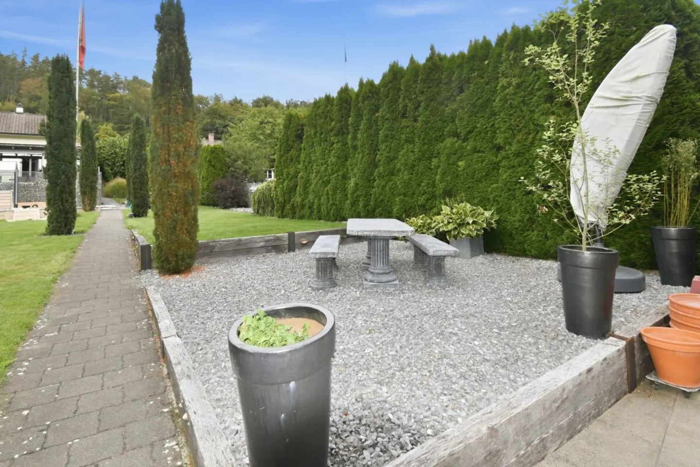 Viel Platz für neue Ideen - Doppelhaushälfte mit grossem Umschwung - Photo 7 of 13