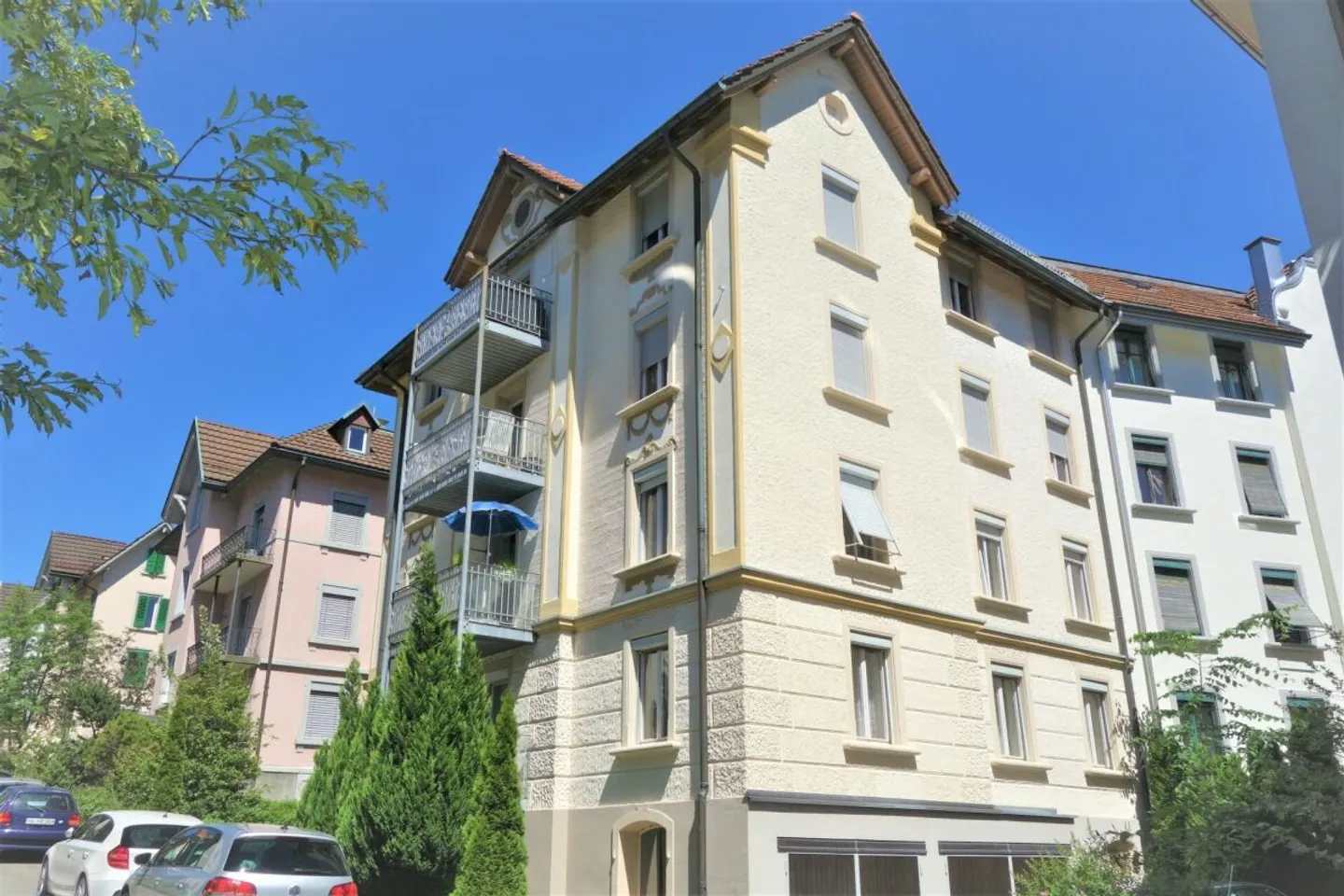 Charming attic apartment right next to the University of St. Gallen (HSG) - Photo 1 of 13